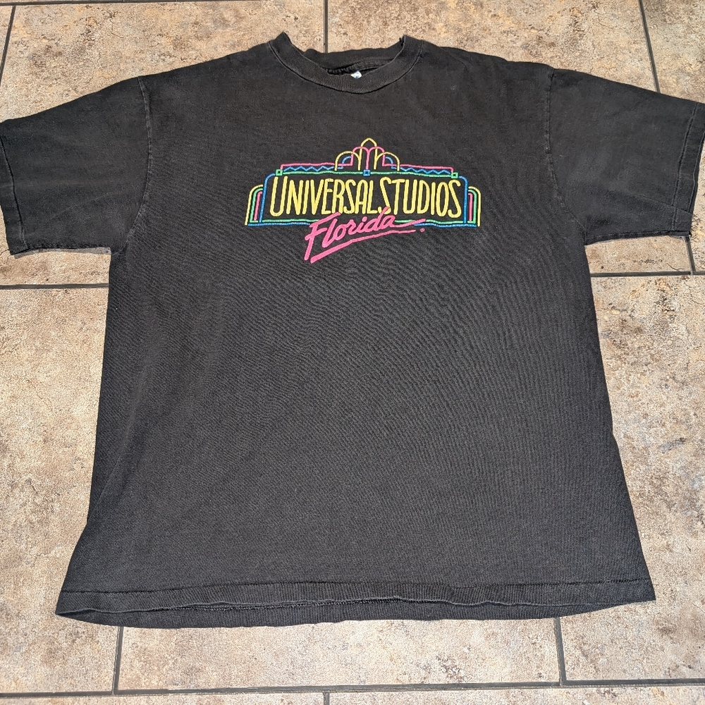 Universal Studios Vintage 1990 Single Stitch Men's Large Fader!!!!